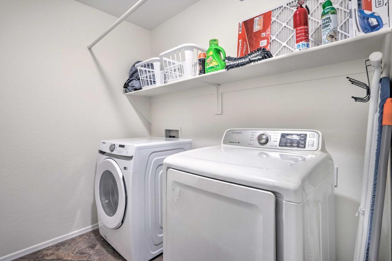 Avondale Home With Pool, 5 Mi To State Farm Stadium! Luaran gambar
