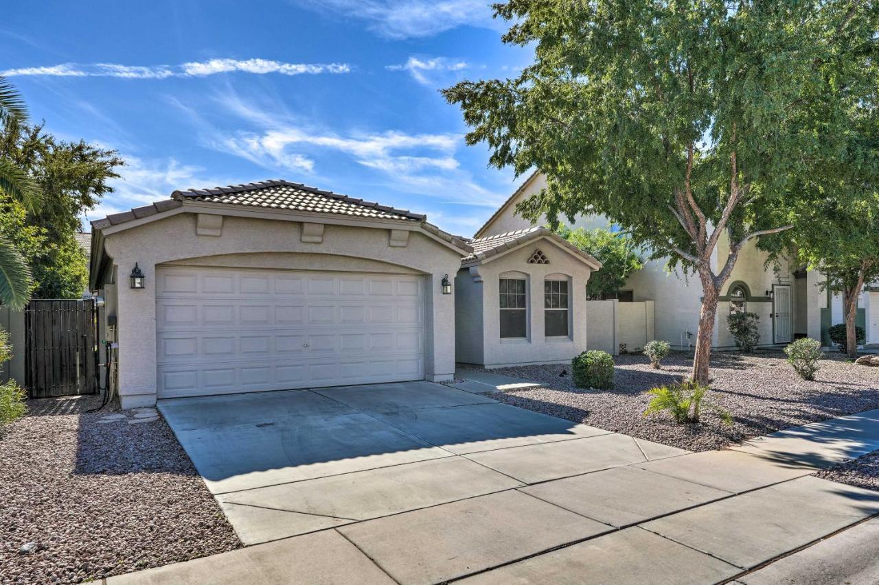 Avondale Home With Pool, 5 Mi To State Farm Stadium! Luaran gambar